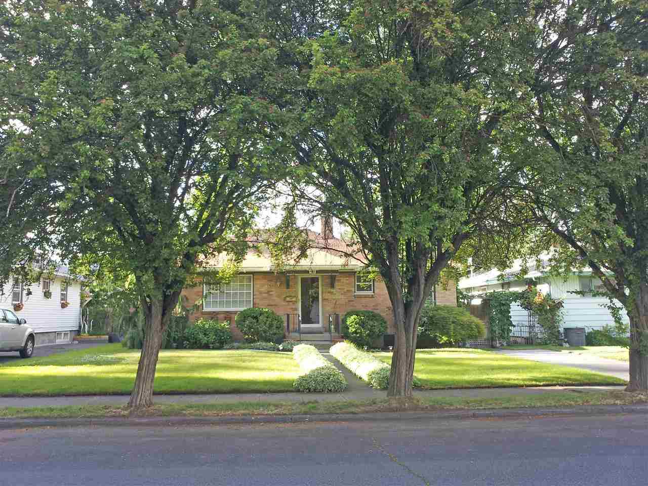 947 E 38th Ave - Photo 8