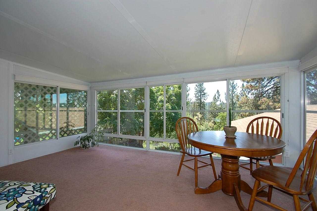 1638 S Maple Blvd - Photo 6