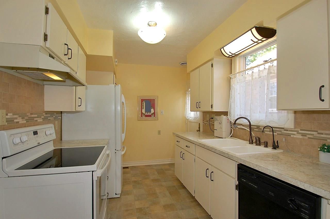 1638 S Maple Blvd - Photo 7