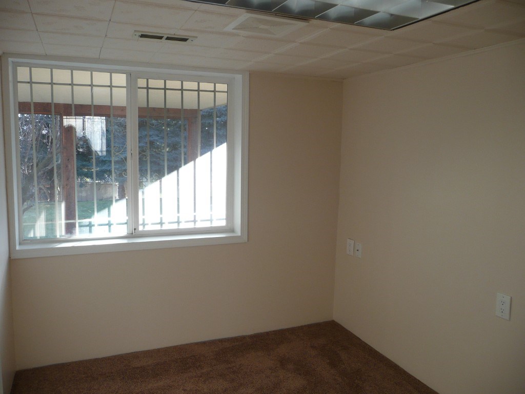 13112 E 28th Ave - Photo 16
