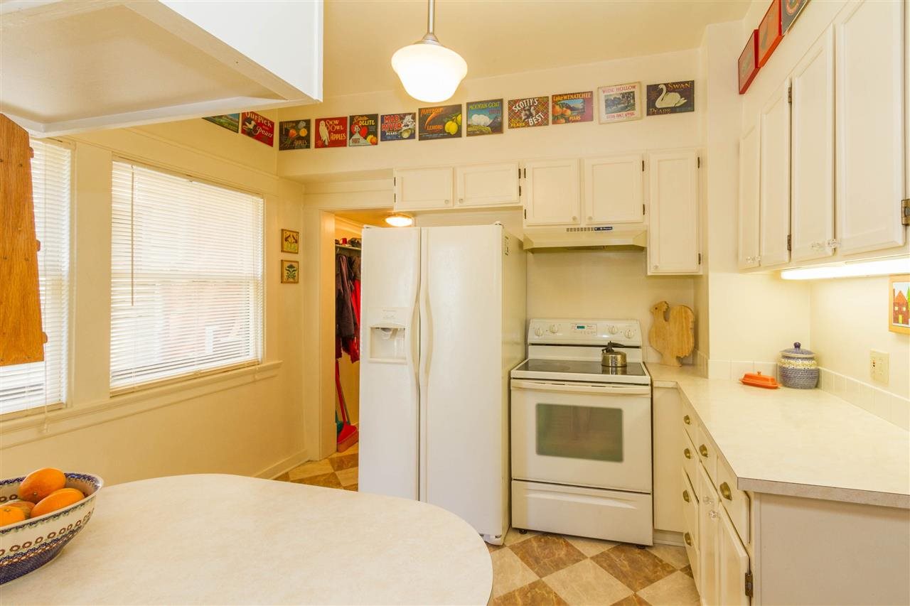 1224 S MAPLE St - Photo 8