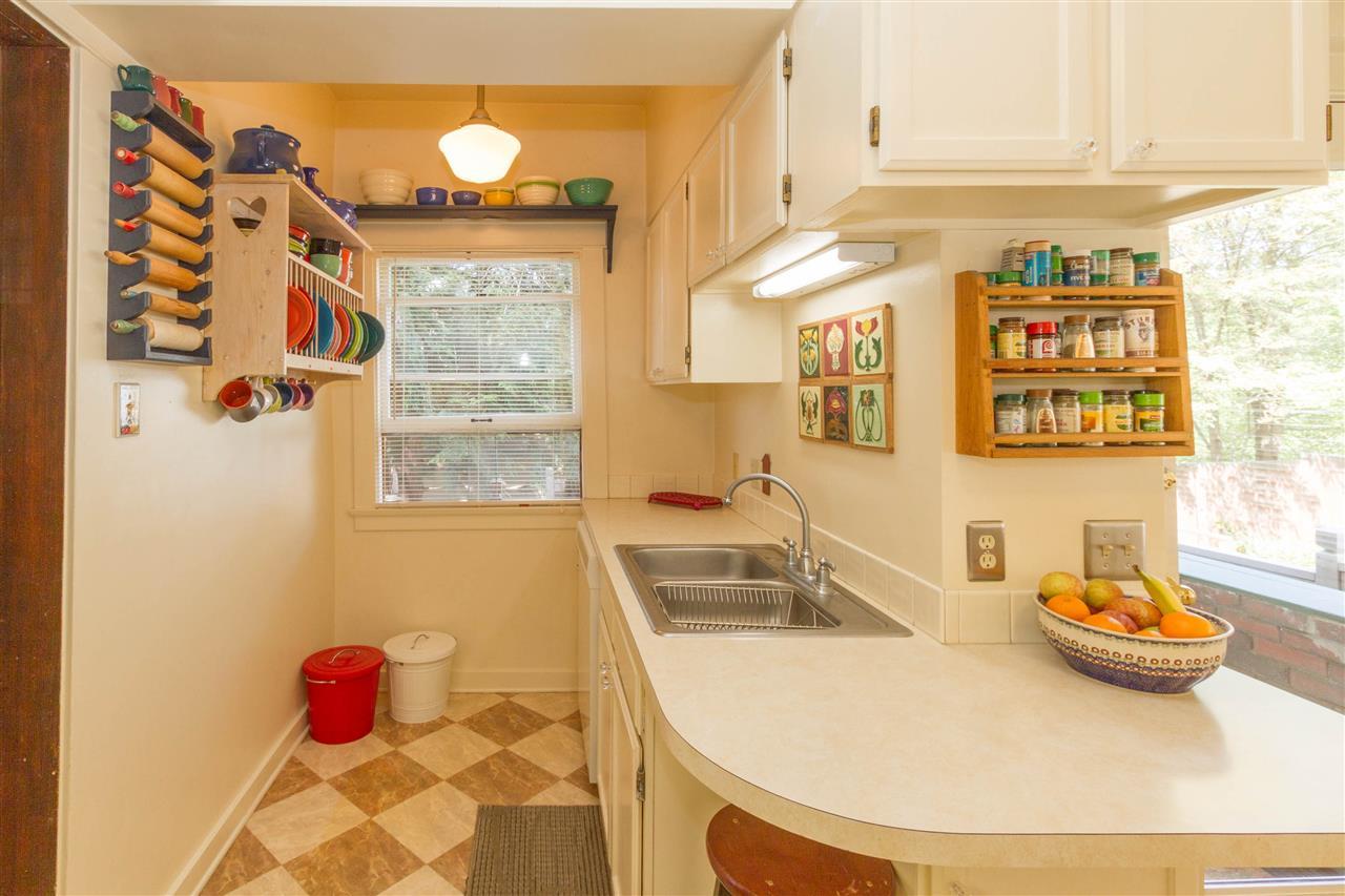 1224 S MAPLE St - Photo 9