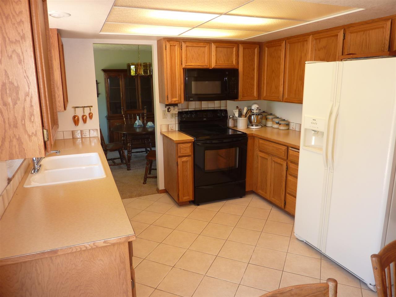 10101 N Moore St - Photo 4
