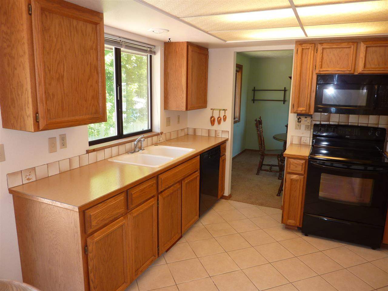 10101 N Moore St - Photo 5