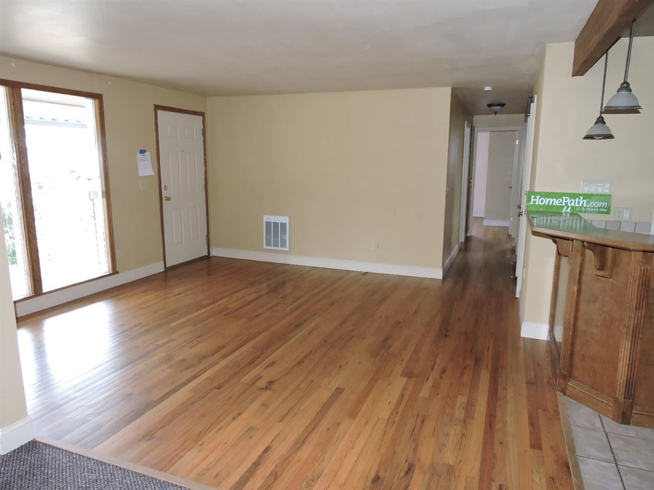10504 E 5th Ave - Photo 4