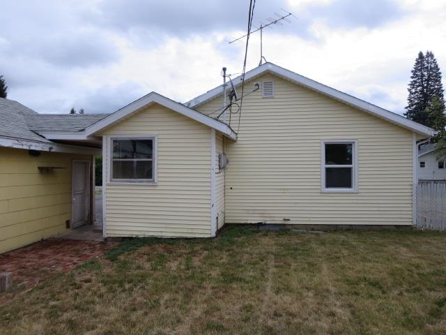 3611 N Center Rd - Photo 12