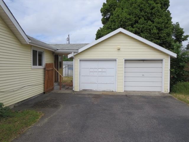 3611 N Center Rd - Photo 14