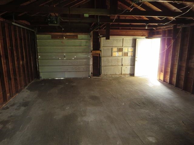 3611 N Center Rd - Photo 17