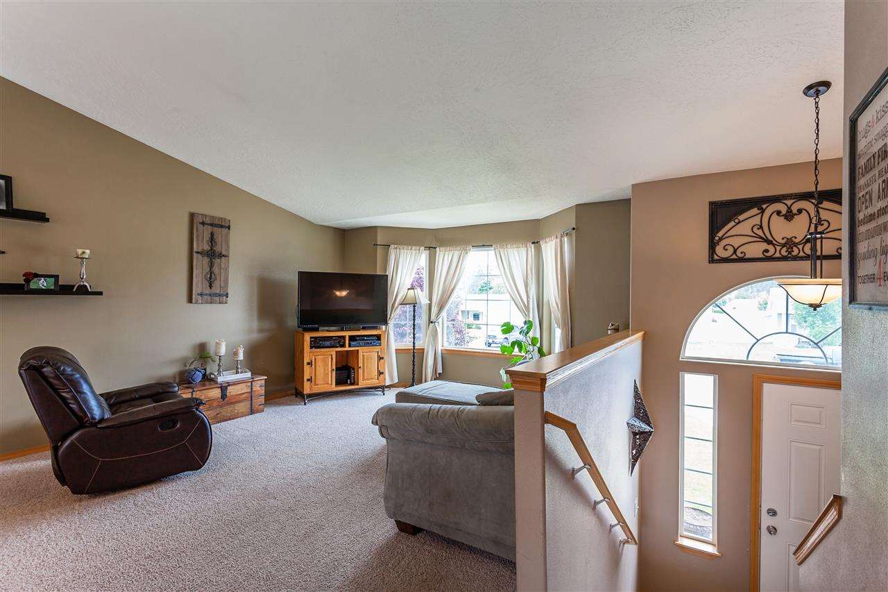9504 E Heroy Ct - Photo 2