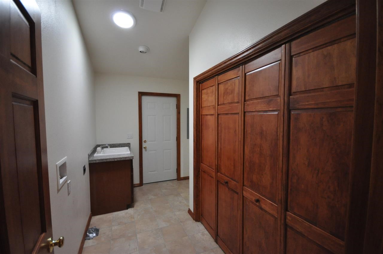 42320 N SYLVAN Rd - Photo 13