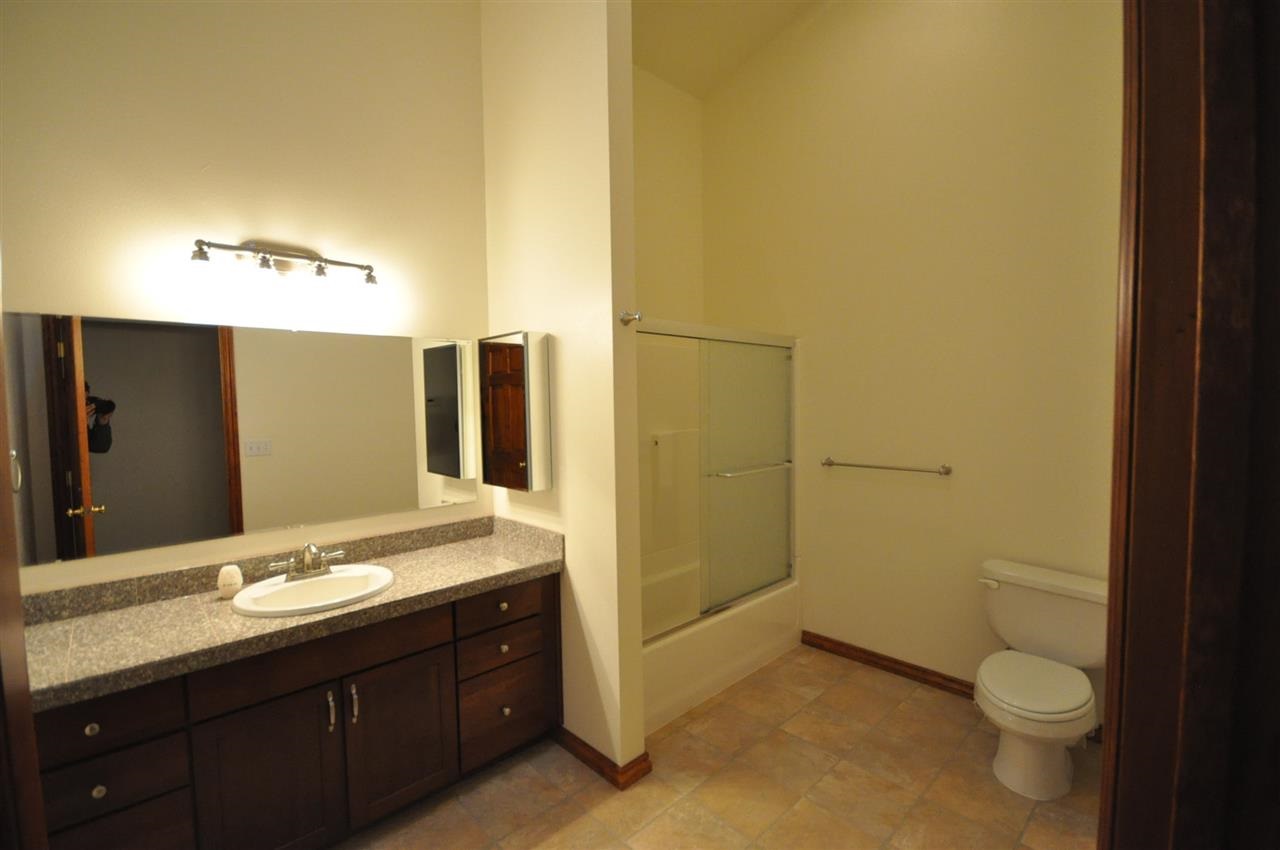 42320 N SYLVAN Rd - Photo 8