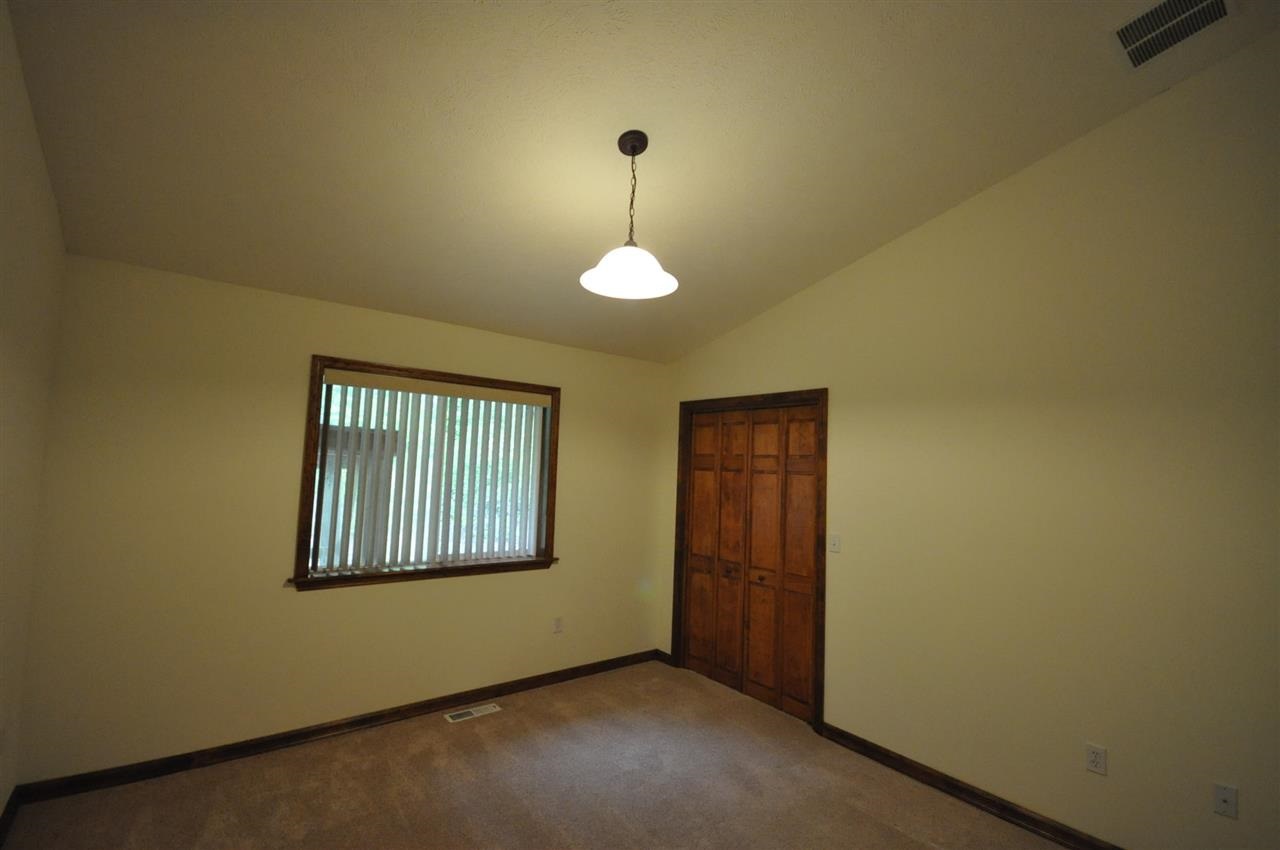 42320 N SYLVAN Rd - Photo 10