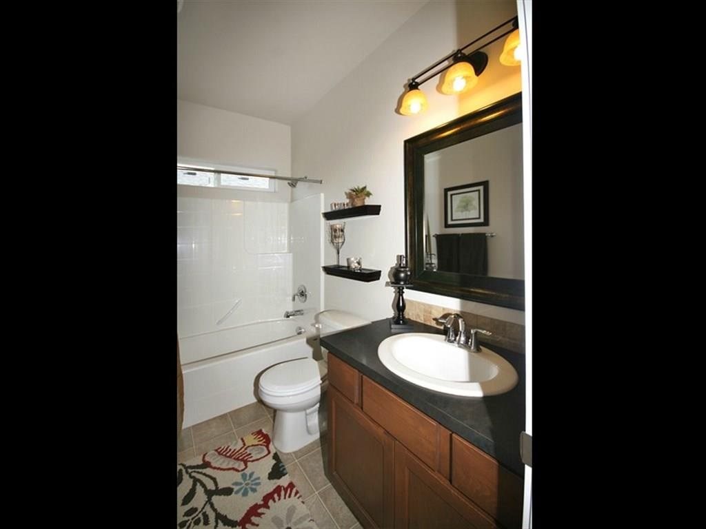 1940 N Winrock St - Photo 12