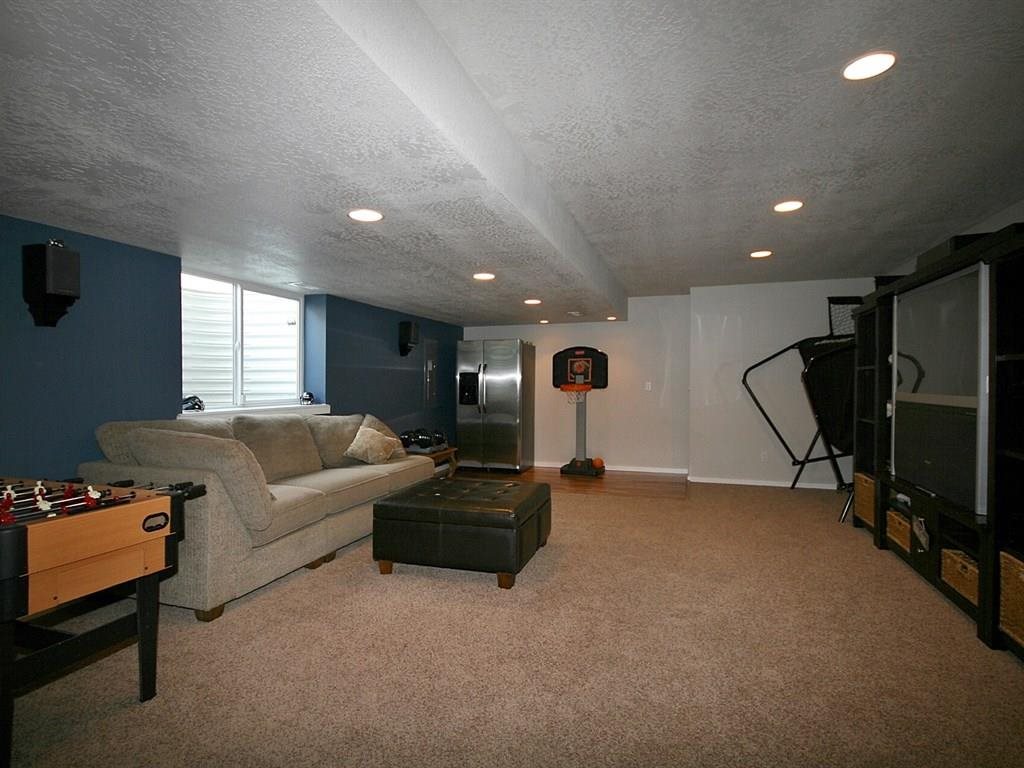 1940 N Winrock St - Photo 13