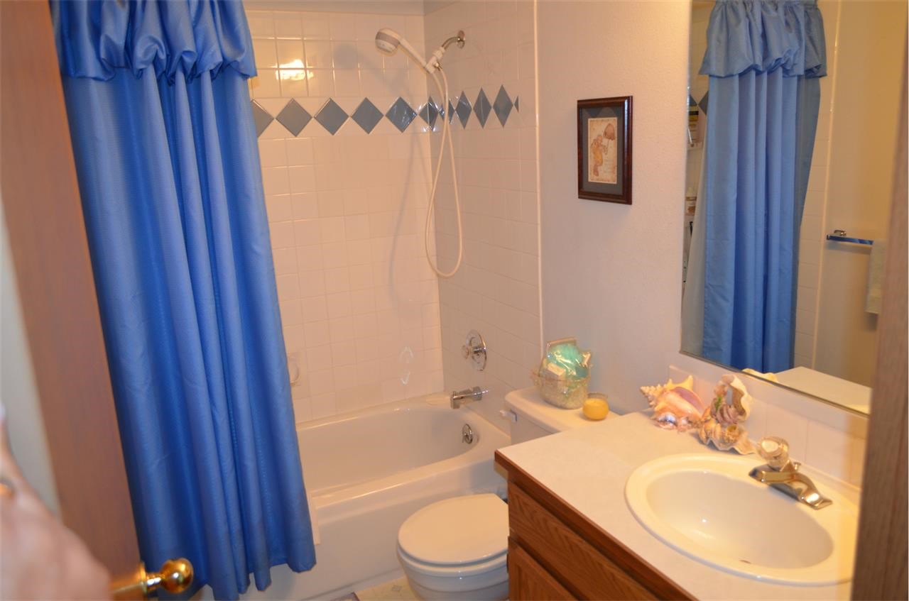 13517 E 16th Ave - Photo 15