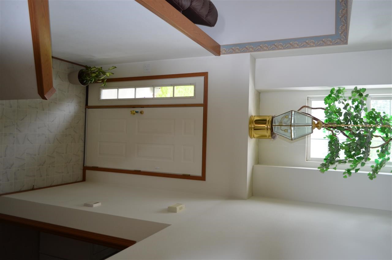 13517 E 16th Ave - Photo 5