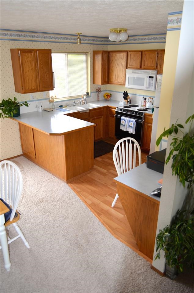 13517 E 16th Ave - Photo 8