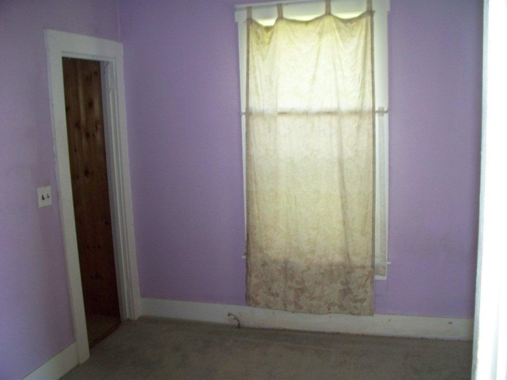107 E 1st Ave - Photo 5