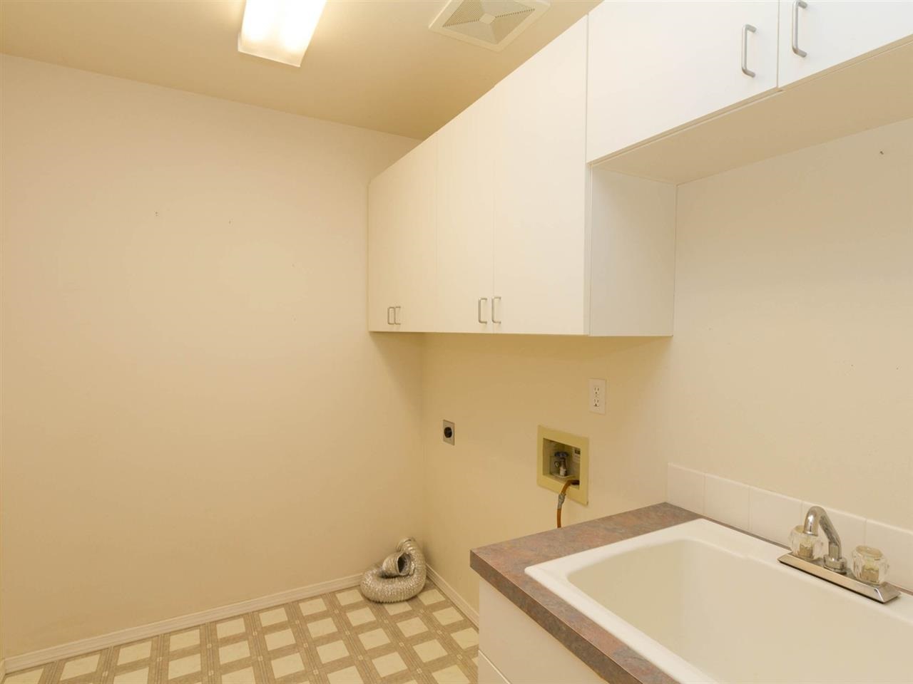 2210 E 54th Ln - Photo 17