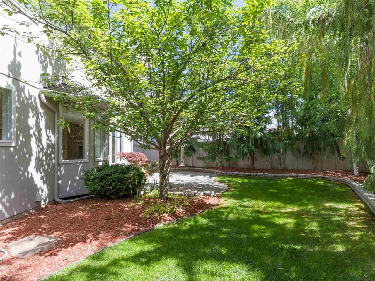 2210 E 54th Ln - Photo 20