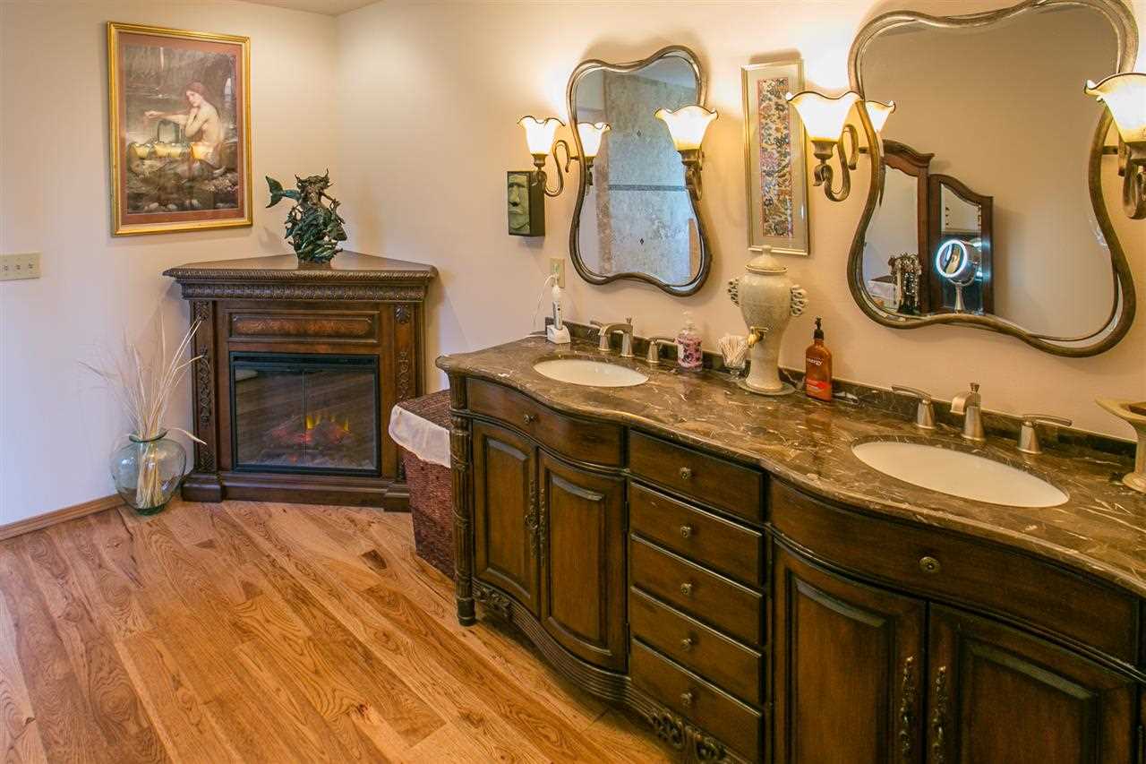 4717 E Prospect Rd - Photo 15