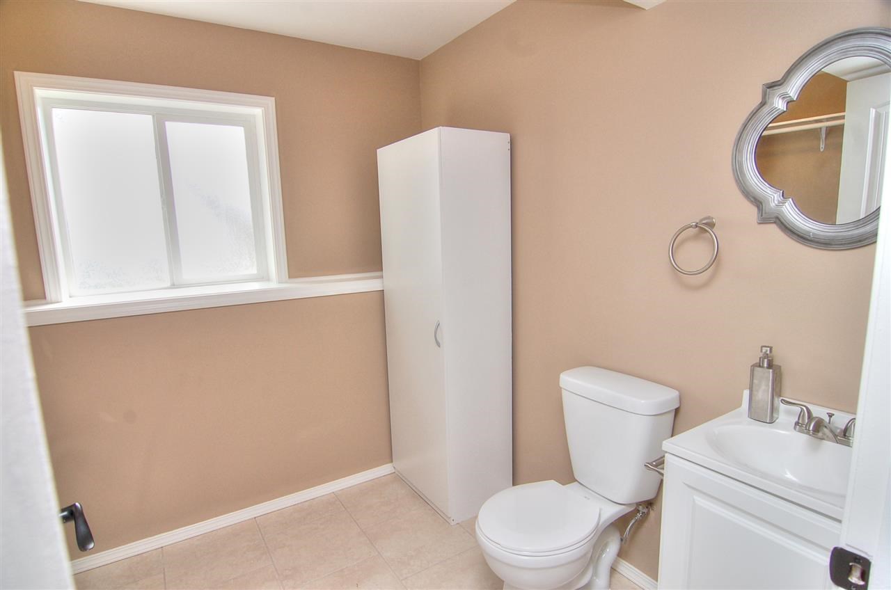 8812 N Maple - Photo 14