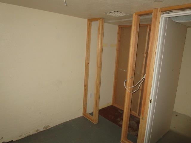 205 N 4th St - Photo 18