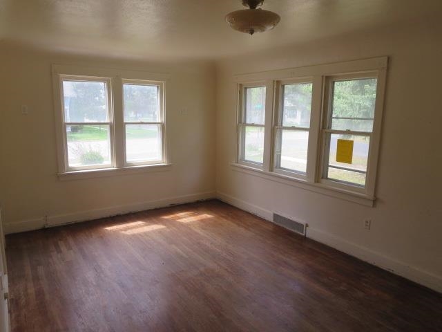 205 N 4th St - Photo 4