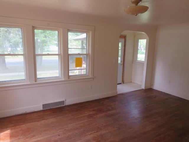 205 N 4th St - Photo 5