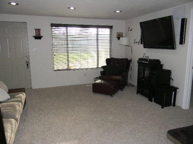 7424 N Smith St - Photo 3
