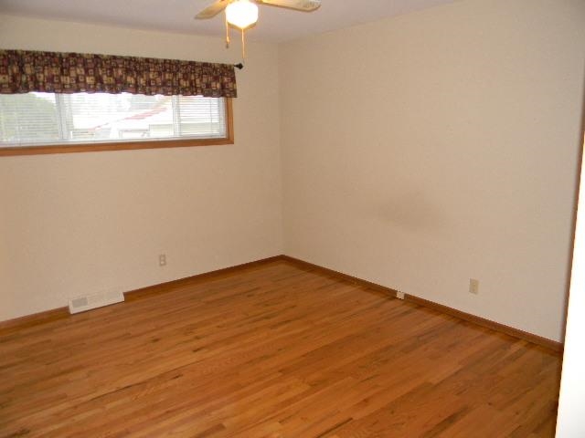 2833 W Lyons Ave - Photo 11