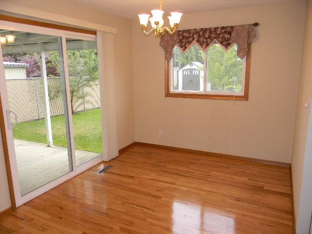 2833 W Lyons Ave - Photo 6