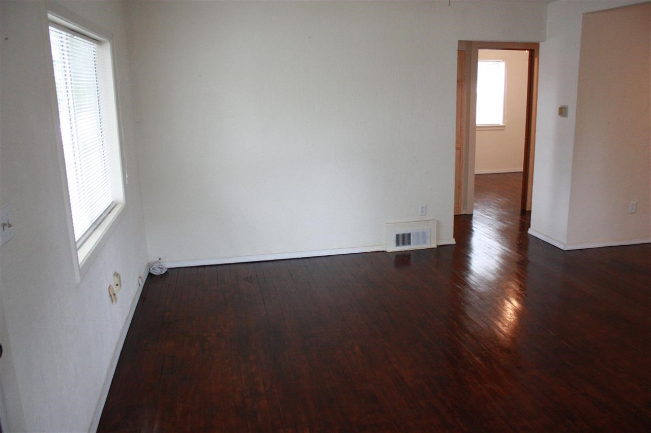 1504 W Gordon Ave - Photo 2