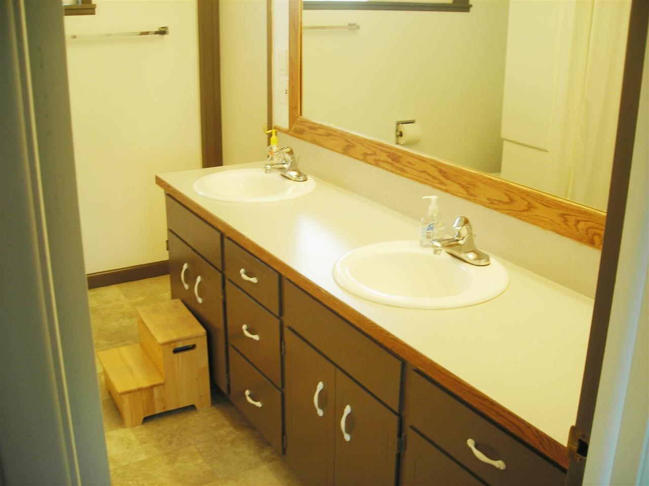 703 W Elwood - Photo 11