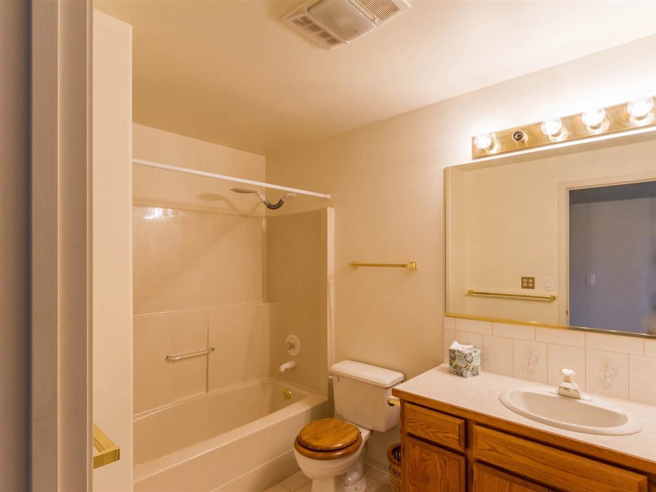8801 S Harmon Rd - Photo 18