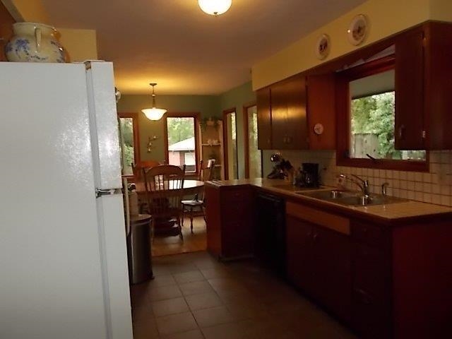 2024 E 10TH Ave - Photo 10