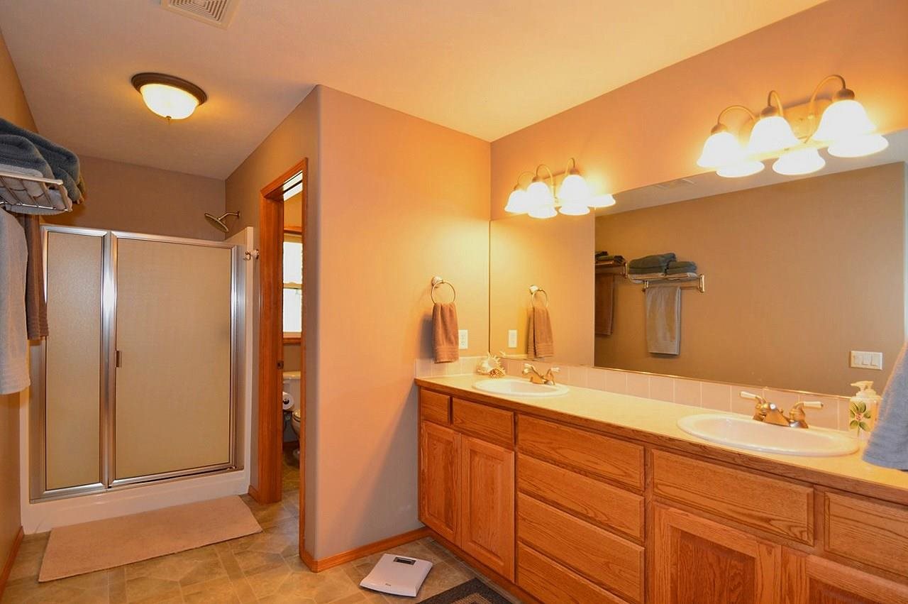 16406 S Yancy Lane - Photo 9