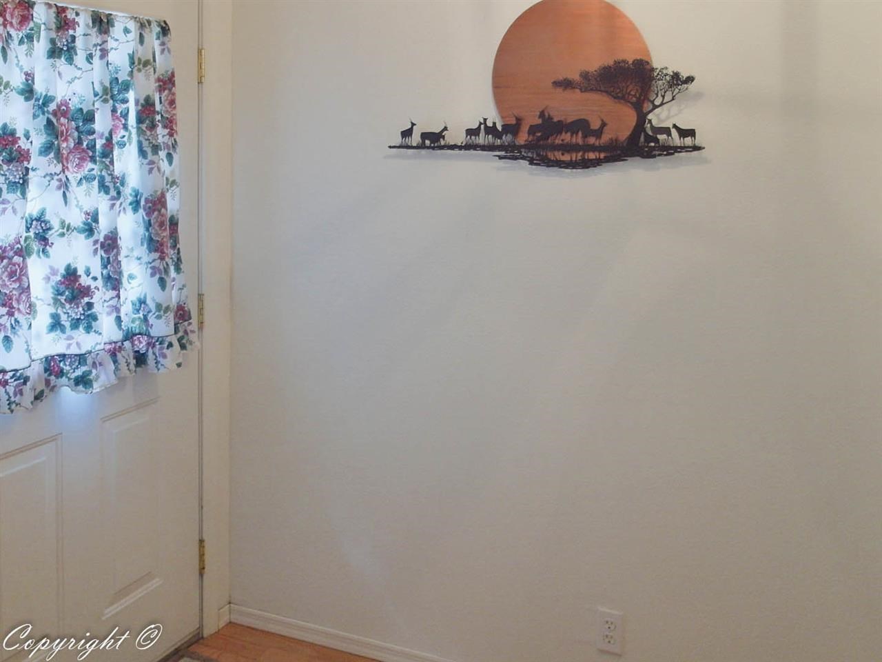 10510 W Richland Rd - Photo 3