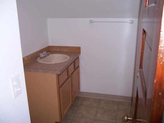 1713 W Spofford Ave - Photo 13
