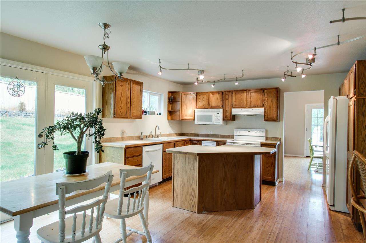 15616 E Cameron Rd - Photo 5