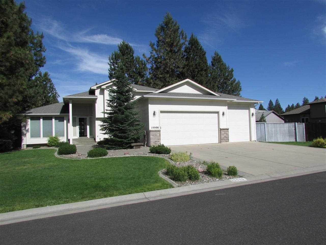 15506 N Lloyd Ln - Photo 1