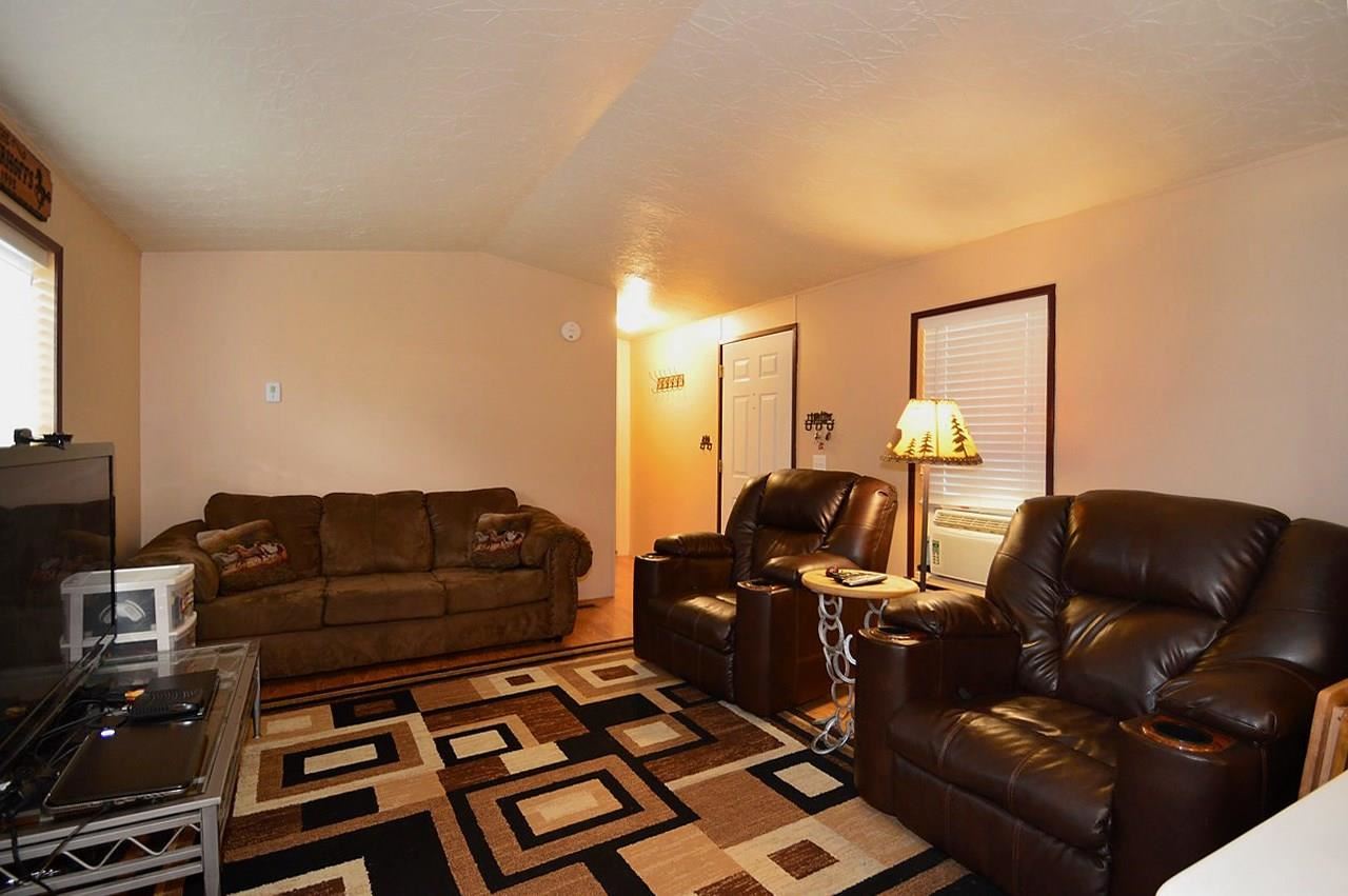 24807 E Trent Ave - Photo 4