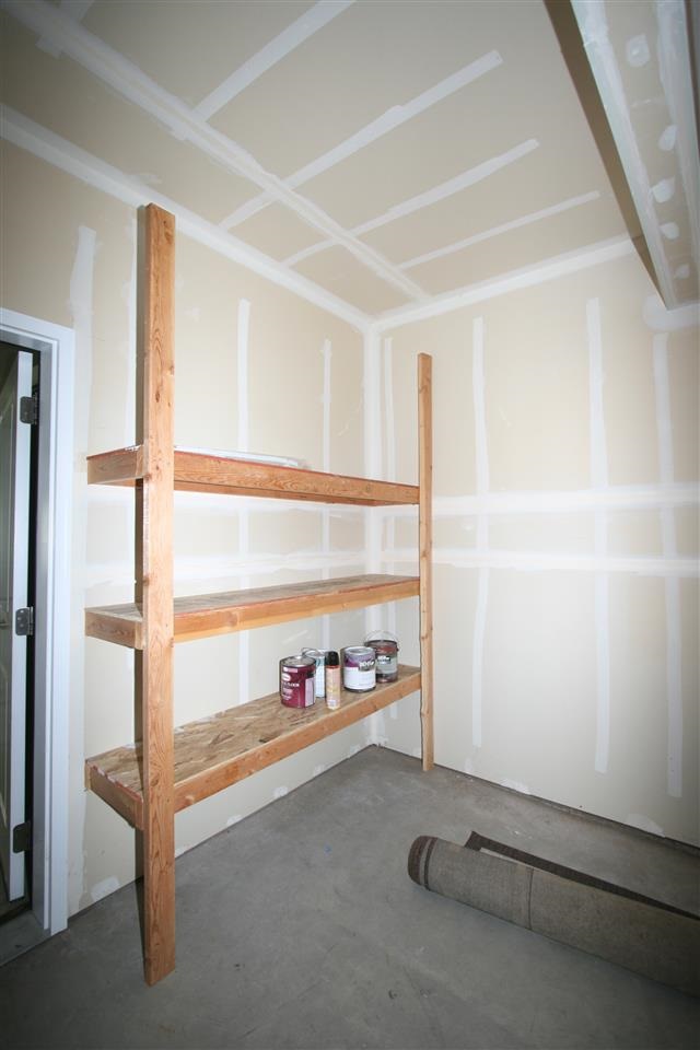 1600 N Holl Blvd - Photo 14