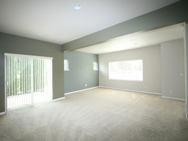 1600 N Holl Blvd - Photo 7