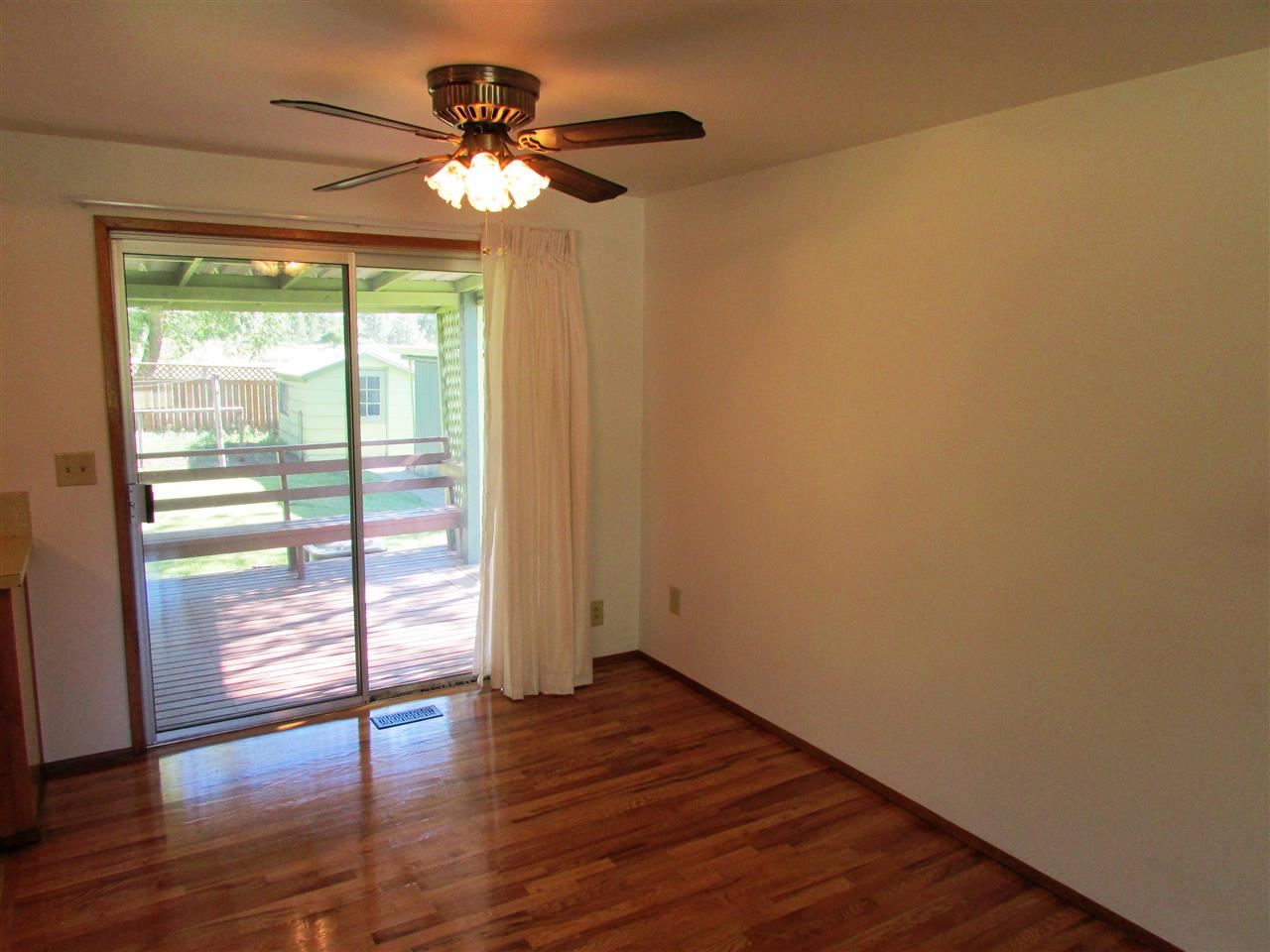 17109 W Lakeside Dr - Photo 8
