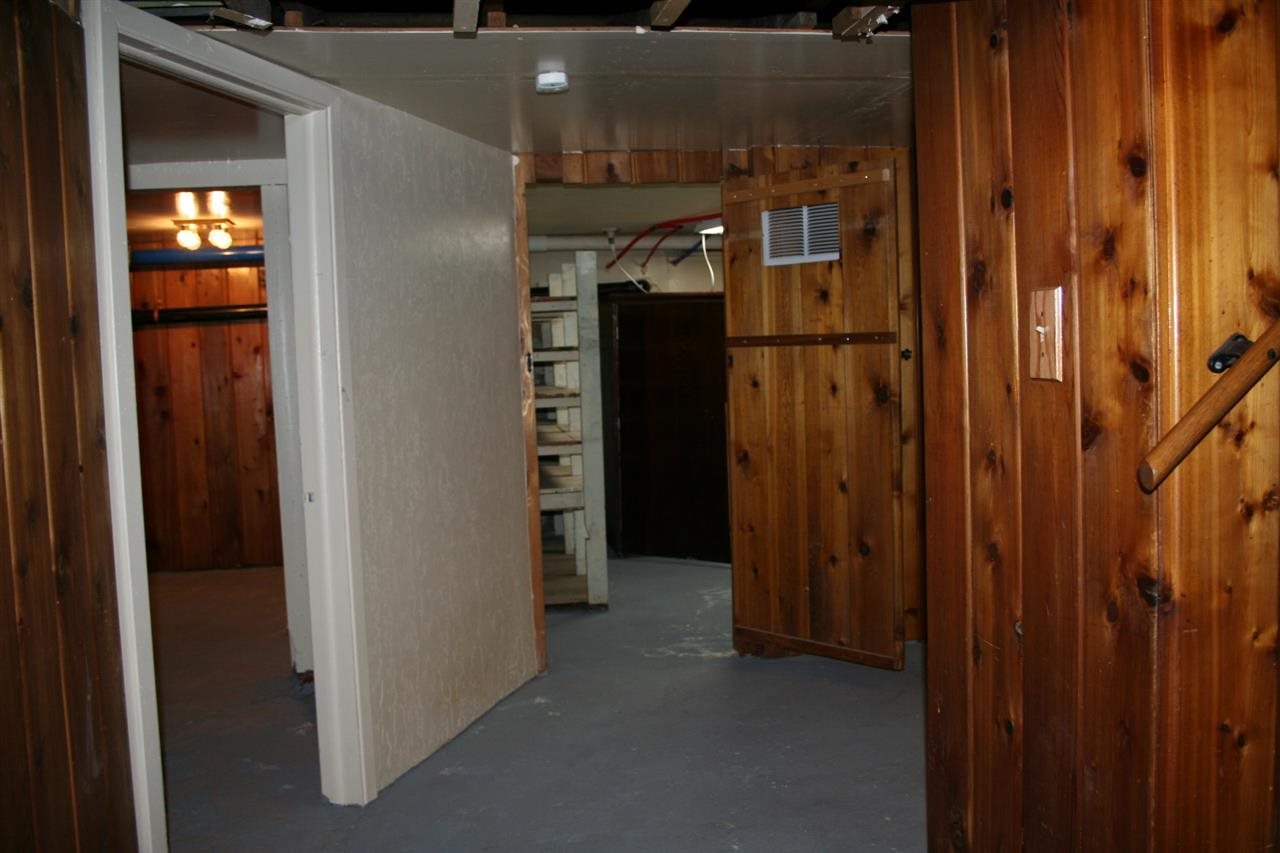 101 W 33rd Ave. - Photo 18