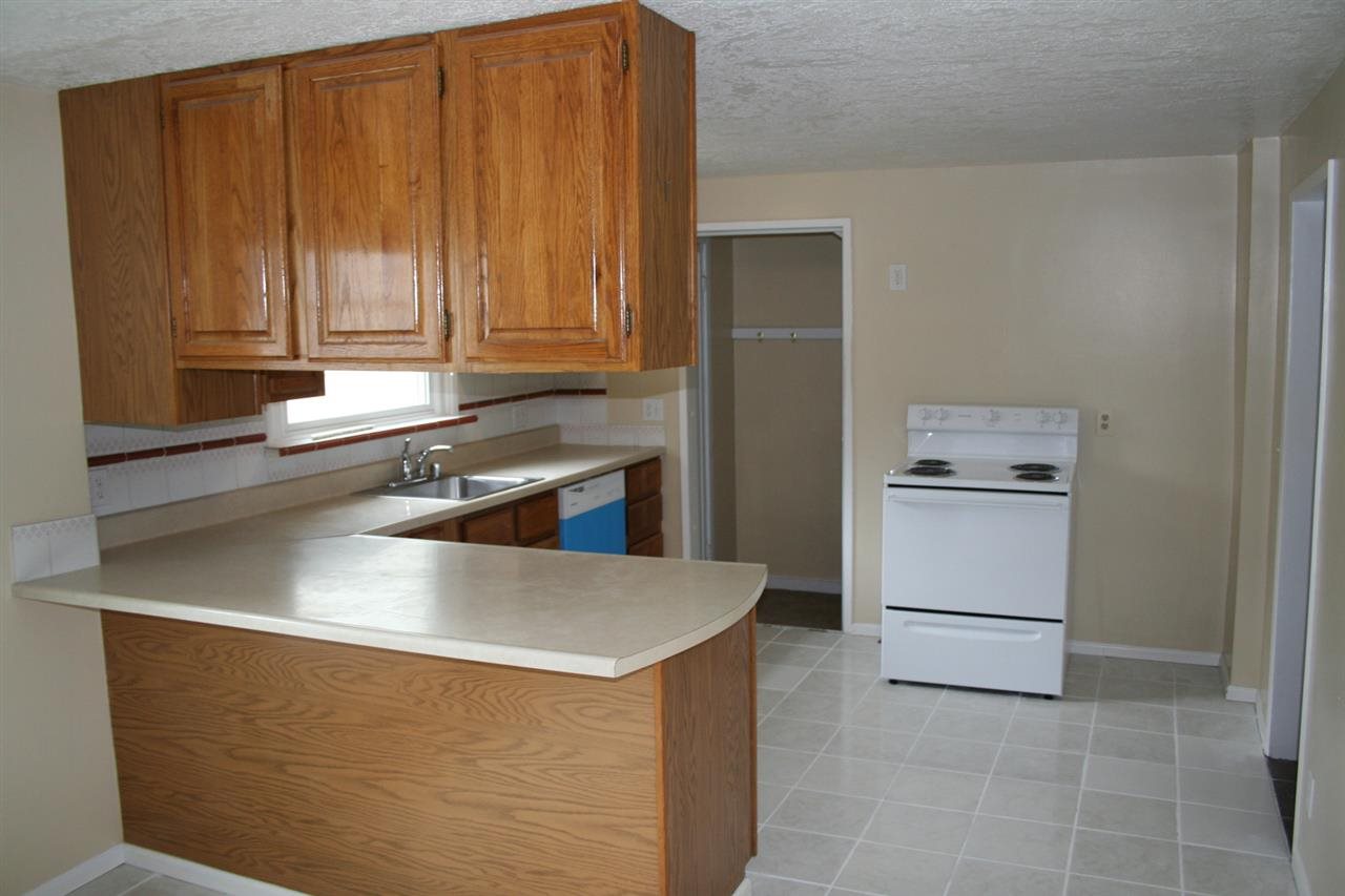 101 W 33rd Ave. - Photo 5