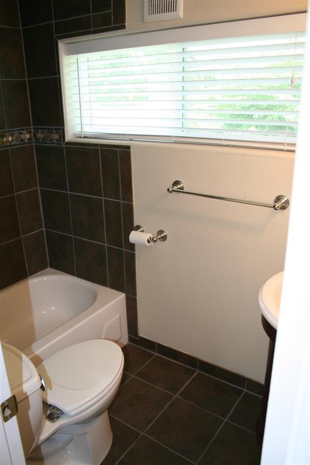 101 W 33rd Ave. - Photo 8