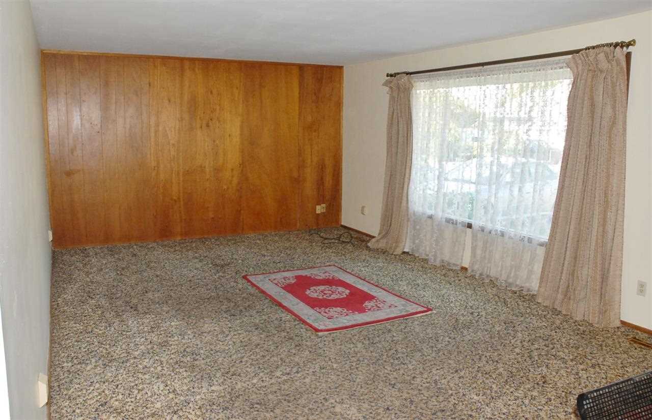 1415 N Laura Rd - Photo 3