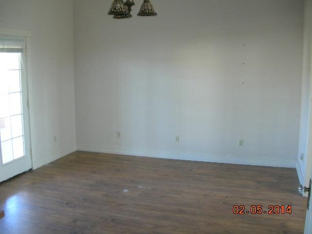 21721 N Spotted Rd - Photo 8